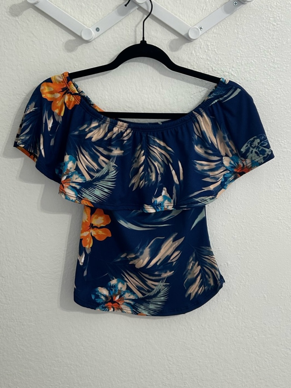 Vibe Off Shoulder Tropical Floral Top Size Small